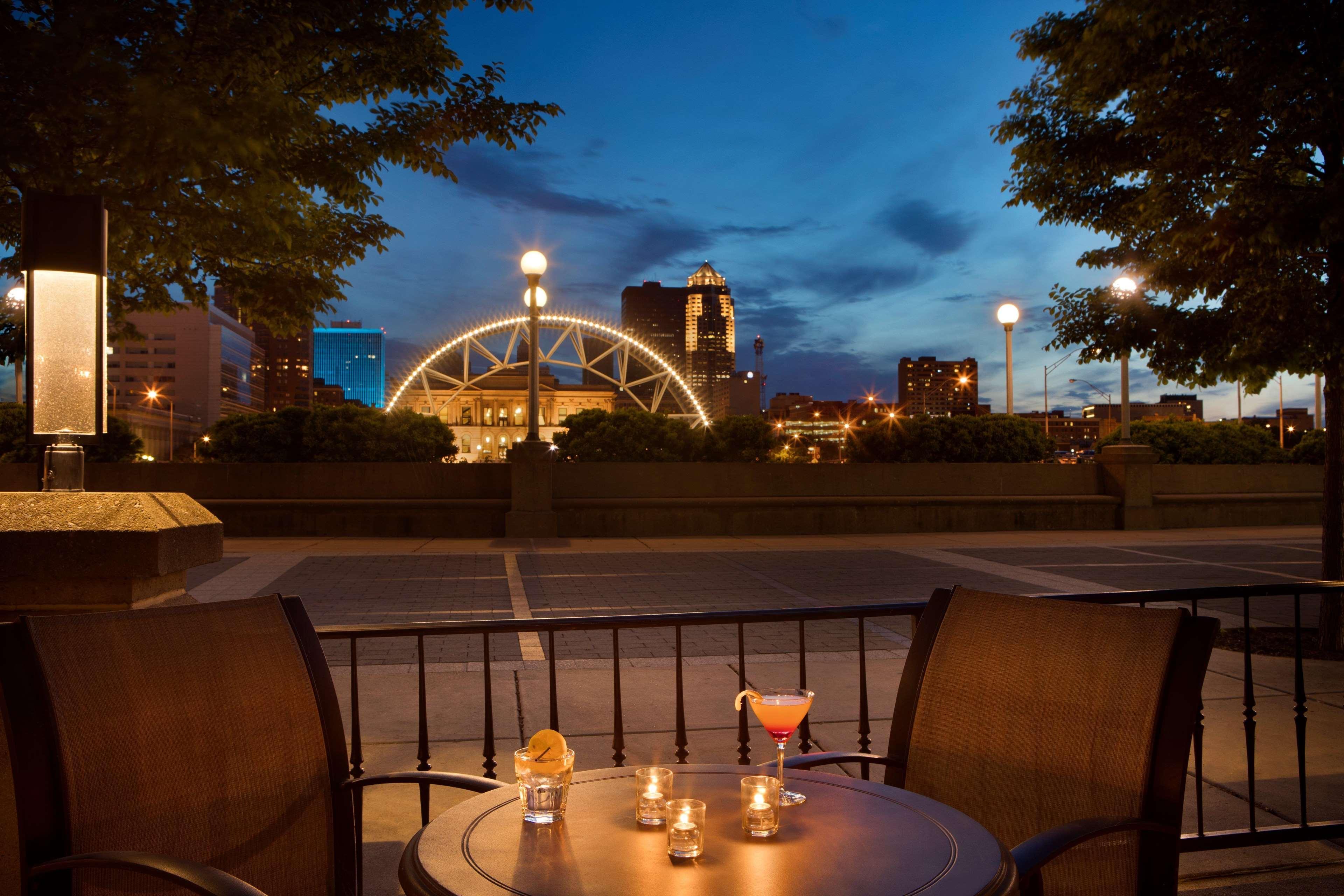 Embassy Suites Des Moines Downtown Exteriér fotografie